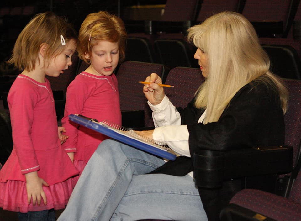 children listening