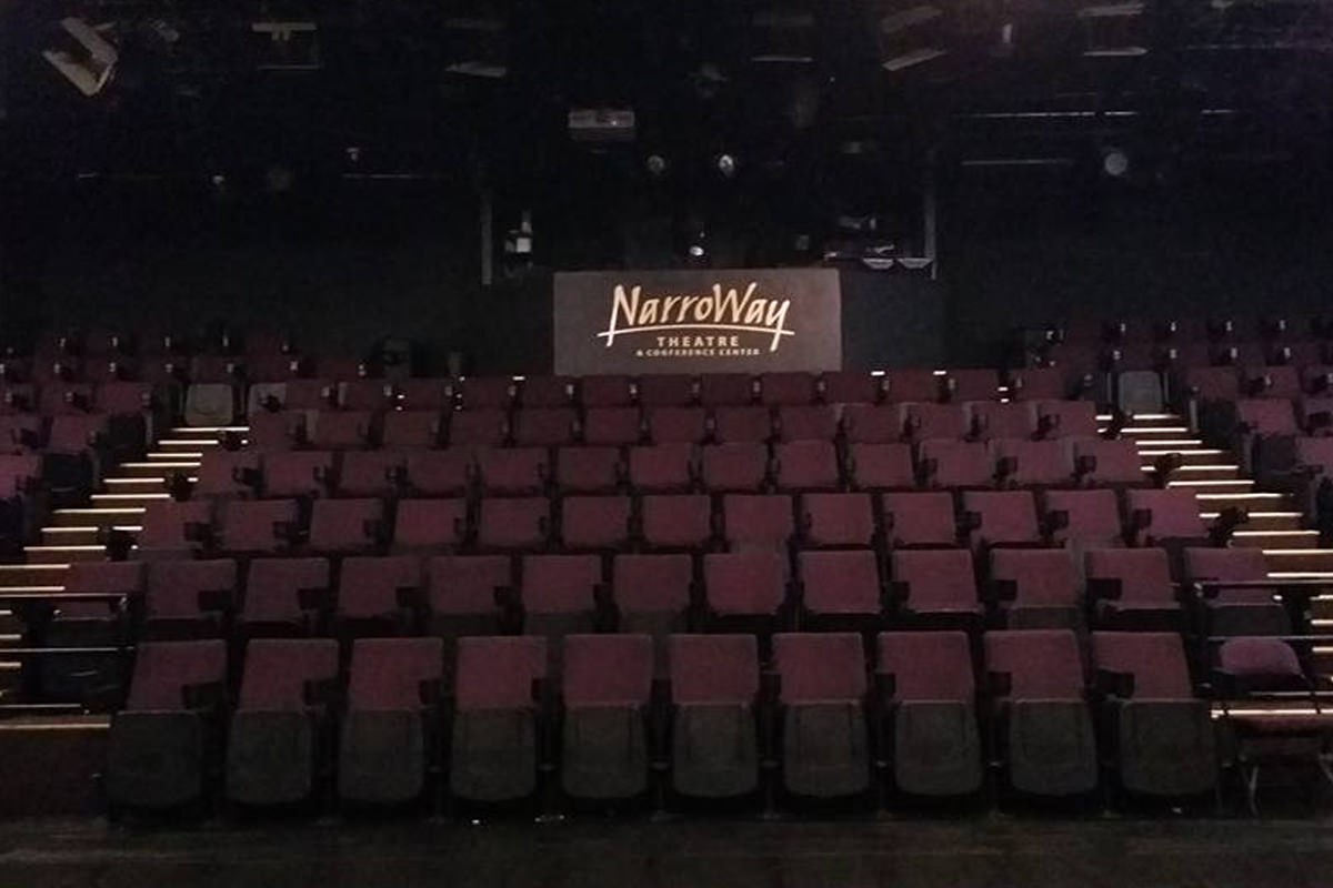 09 Theater Inside